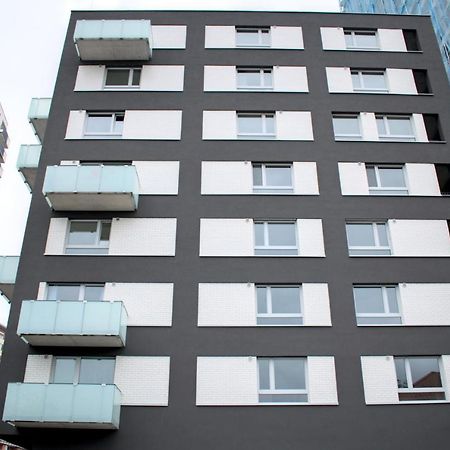 Brand New Apartment By Hockey Stadium Братислава Екстериор снимка